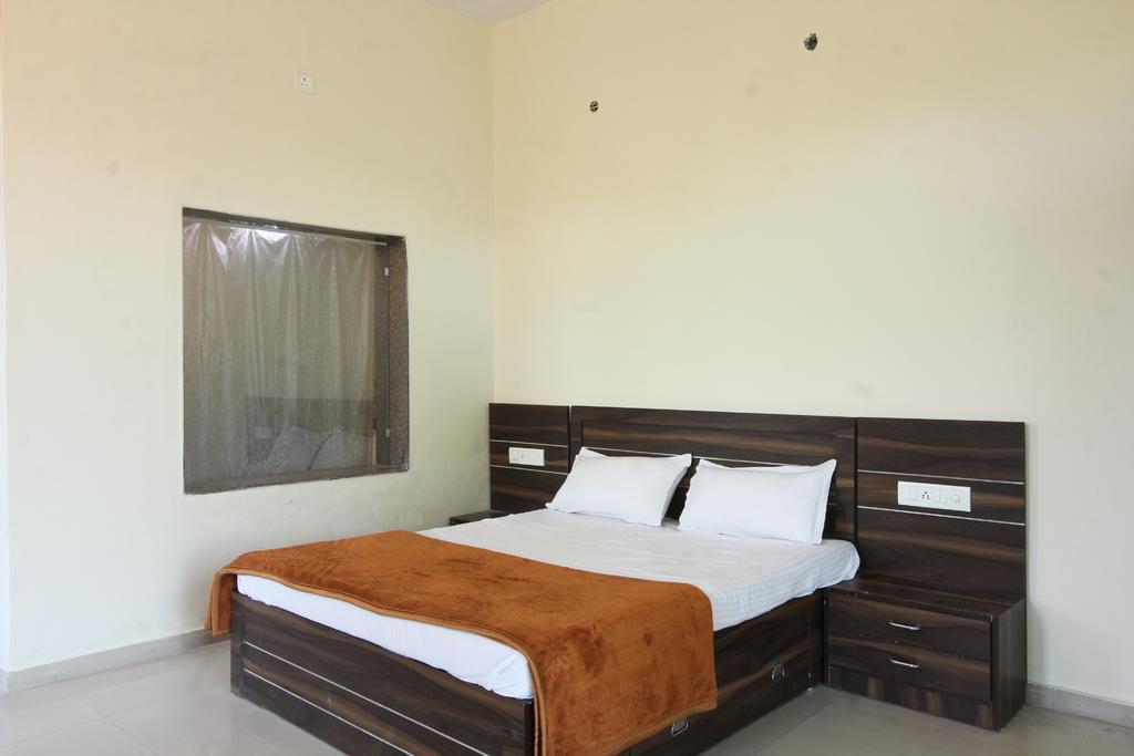 Richi Valley Mount Abu Hotel Exterior photo
